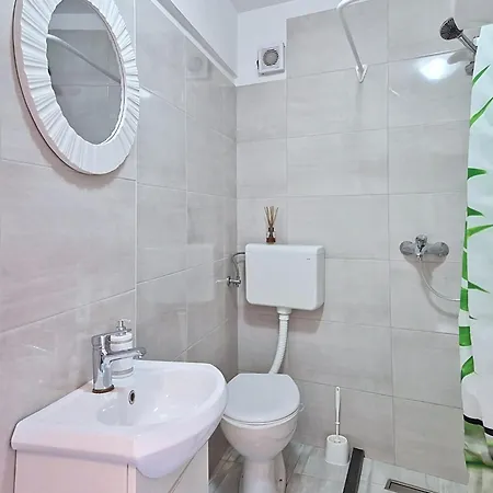 Ferienhaus Mate By Interhome Bibinje